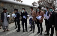 Afghanistan makes masks compulsory in workplaces