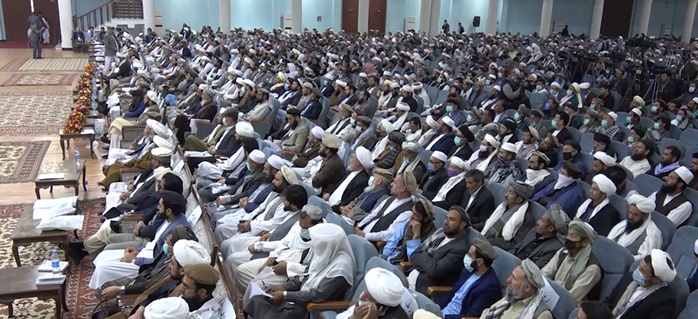 Thousands of clerics gather in Kabul to call for ceasefire