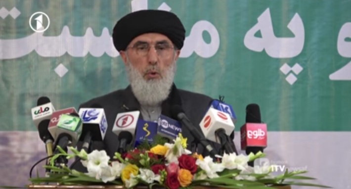 Hekmatyar warns of surrounding Afghan presidential palace