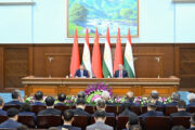 تأکید چین و تاجیکستان بر تشکیل حکومت فراگیر در افغانستان